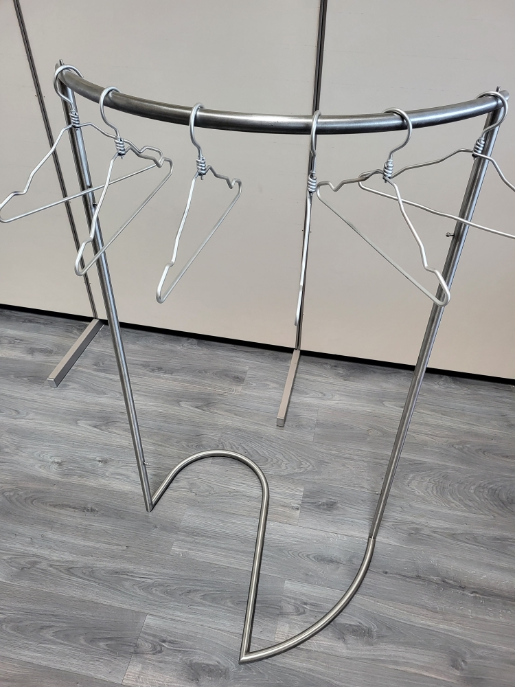 Portant arrondi gris métallisé H 130 cm – Image 3
