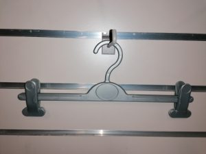 Lot de 50 cintres à pinces 28 cm