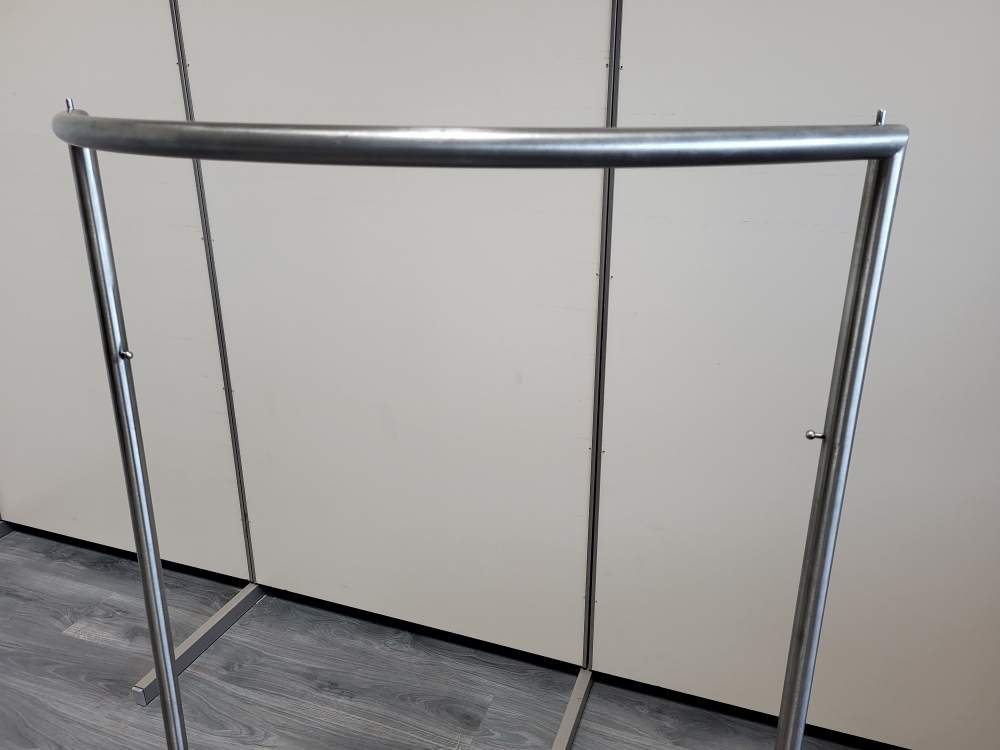 Portant arrondi gris métallisé H 130 cm – Image 5