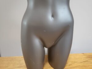 Mannequin buste demi-cuisse femme gris