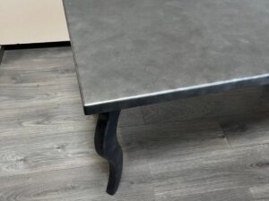 Table basse grise anthracite