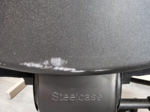 Chaise de bureau noire Steelcase réglable en hauteur – L47 cm