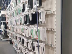 Lot de 4 panneaux muraux couleur crème ± 4 ml