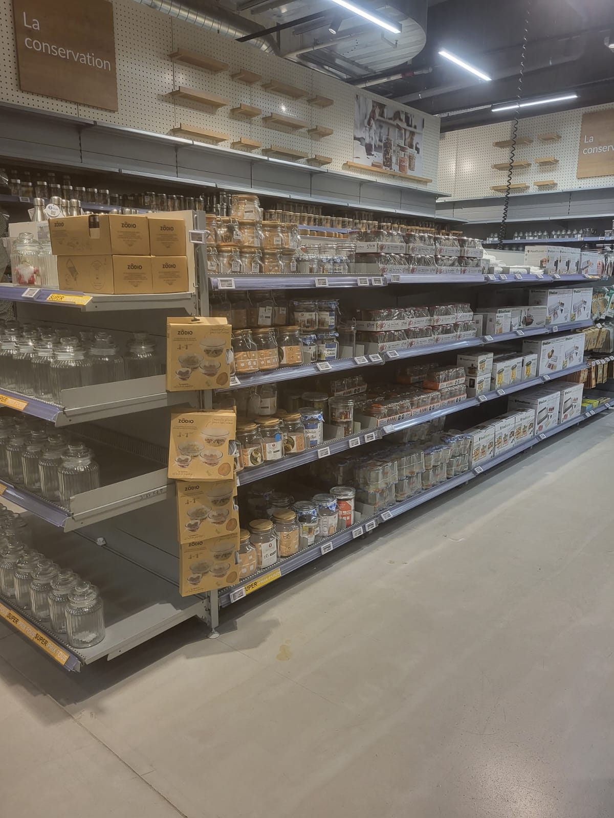 Lot de 5 gondoles centrales grises + 1 TG – environ 5,40 à 5,50 ml