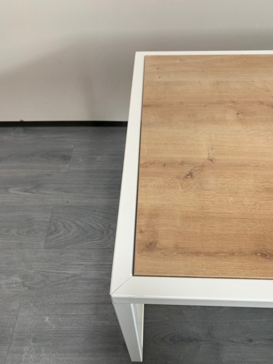Table basse en bois