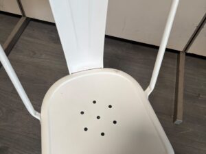 Chaise bistrot TOLIX blanche – H86 cm