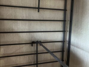 Lot de 10 broches pour fond grille métallique – L42 cm
