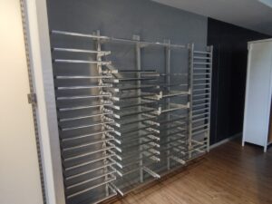 Lot de 13 éléments muraux avec accessoires ≈ 7,80 ml