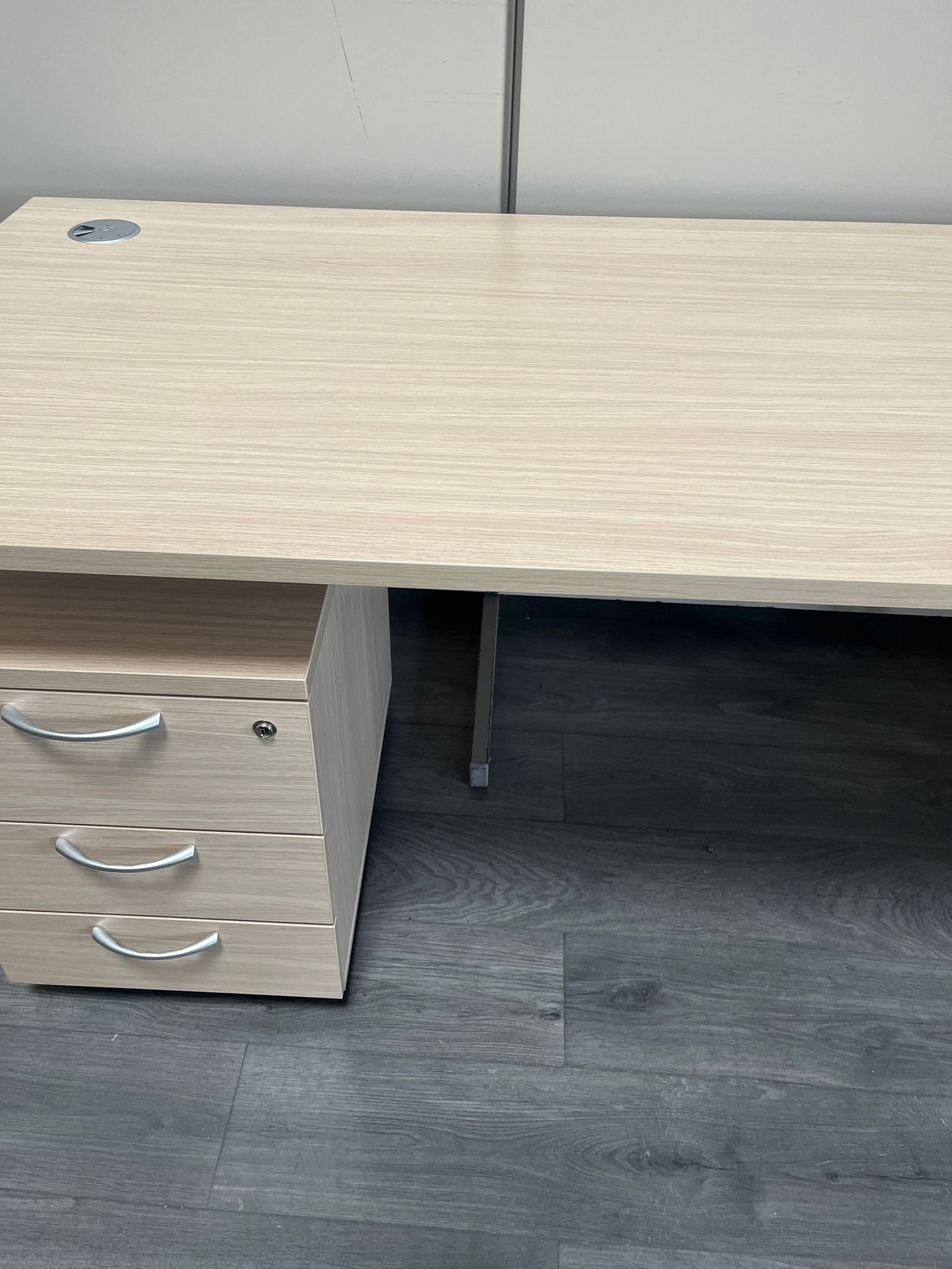 Bureau droit + caisson bois L 160 cm – Image 8