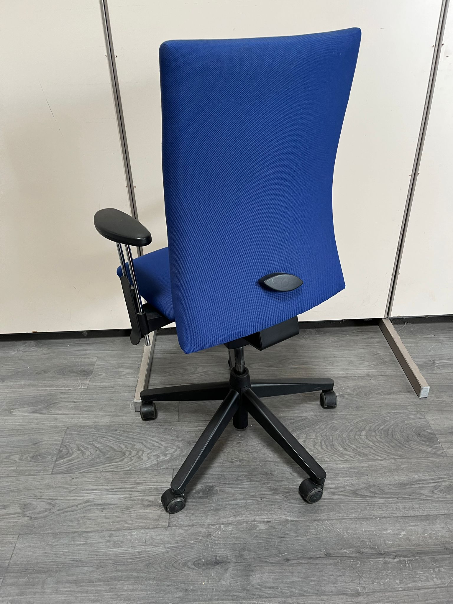Chaise de bureau réglable – Image 2