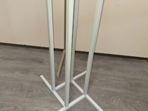 Portant à vêtements professionnel – Gris – Hauteur réglable L31cm