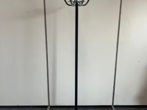Porte-manteaux métallique noir et gris – H190 cm