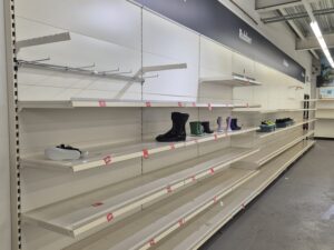 Lot de 9 gondoles murales (avec fond) ≈ 11,25 ml