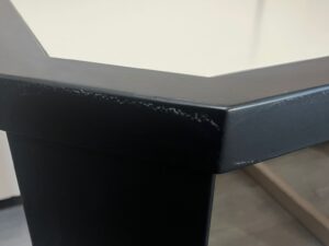 Table basse de présentation L 118 cm