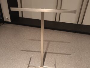 Portant à vêtements professionnel – Gris – Hauteur réglable L72cm