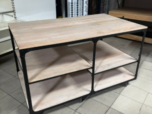 Table multi-usages sur roulettes – Métal et bois – Noir / bois – L151 x P91 x H89 cm