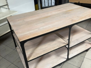 Table multi-usages sur roulettes – Métal et bois – Noir / bois – L151 x P91 x H89 cm