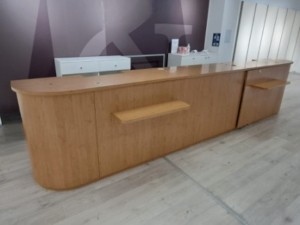 Comptoir d’accueil L 4,86 m