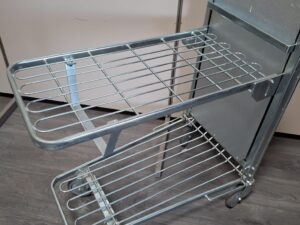 Chariot manutention sur roulettes