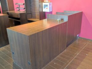 Comptoir d’accueil + PMR modulable