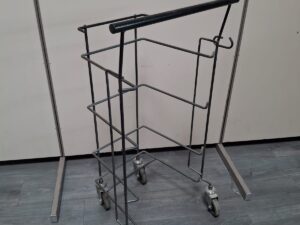Chariot Porte-Plateaux sur Roulettes