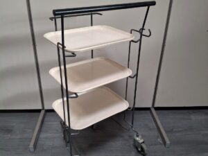 Chariot Porte-Plateaux sur Roulettes
