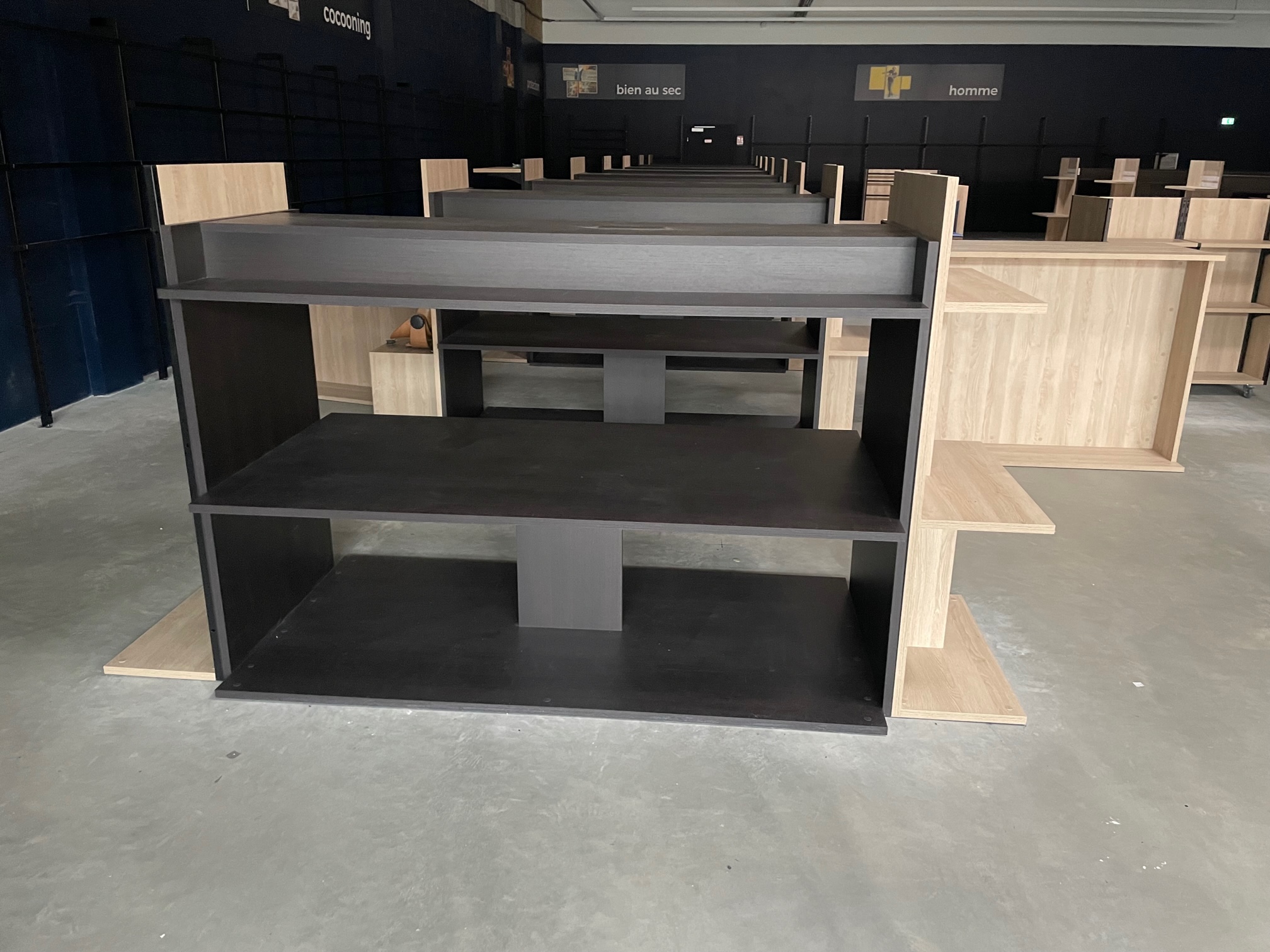 Lot de 2 meubles centraux avec 2 TG ≈ 4 ml – Image 2