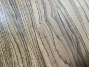 Table basse en bois 45,5 x 39 cm