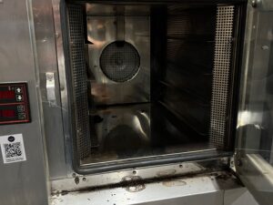 Four professionnel ventilé EUROFOURS – 4 plaques 40 × 60 cm