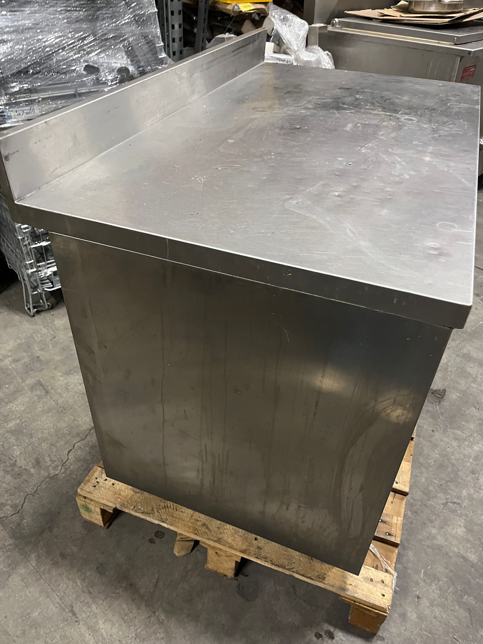 Meuble bas Inox avec dosseret L 120 cm – Image 2