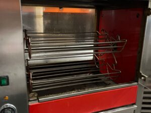 Rôtissoire à poulets sur roulettes DOREGRILL 12NE – 16 poulets