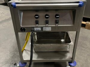 Bain chauffant 3 × GN1/1 en inox – H90 × L120 cm