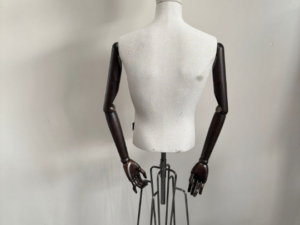 Mannequin Buste Homme Aaron en Tissu + Socle Métallique