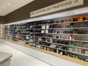 Lot de 12 éléments muraux ≈ L 9,60 m