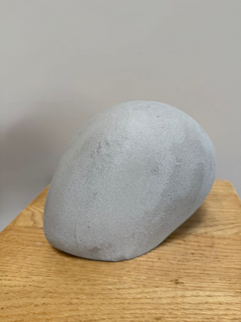 Tête de présentation unisexe effet béton