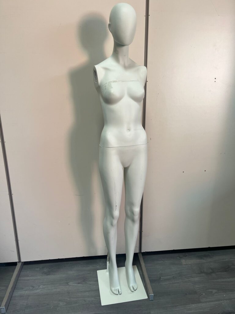 Mannequin Femme + Socle