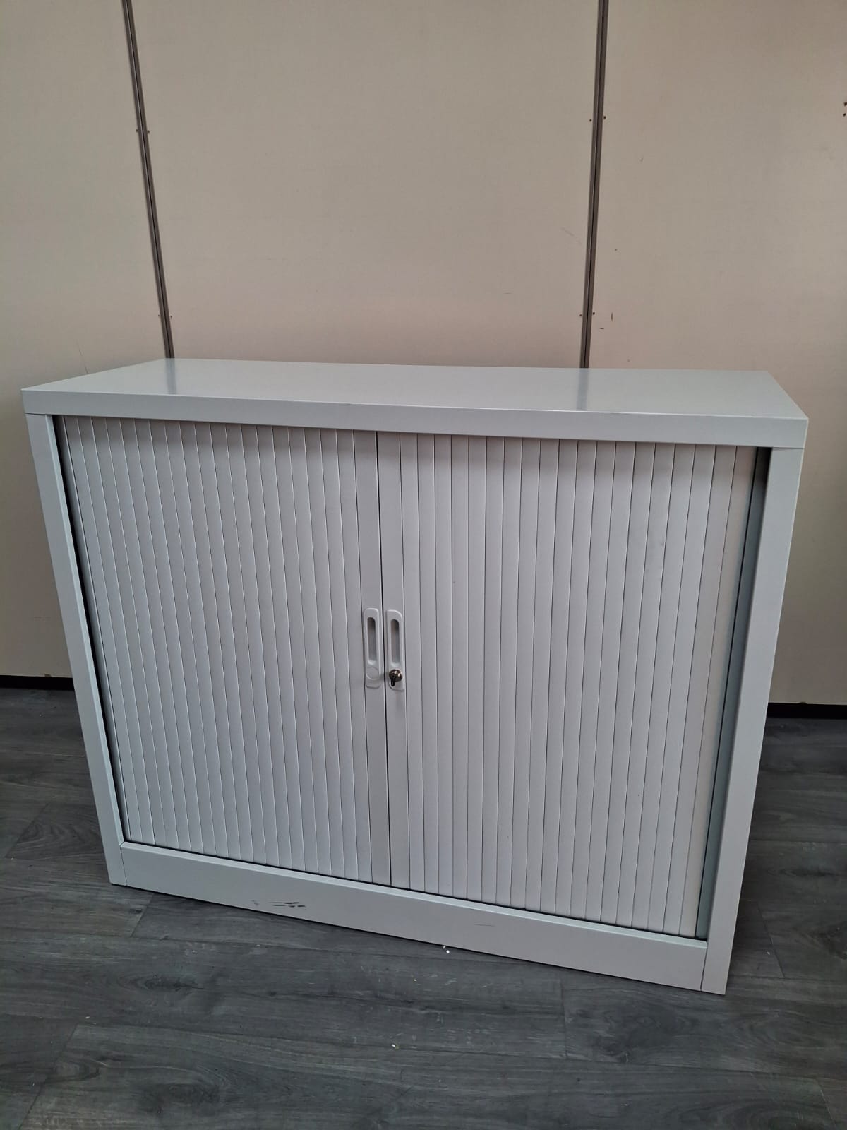 Armoire basse de bureau L 120 cm