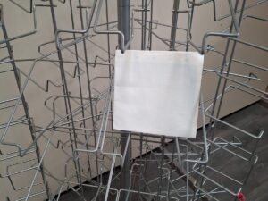 Présentoir rotatif multi-faces pour cartes H 148 cm