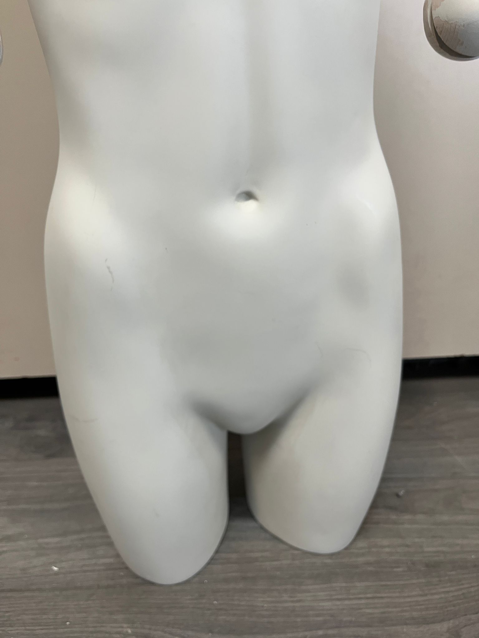 Mannequin demi-cuisse femme – Image 8