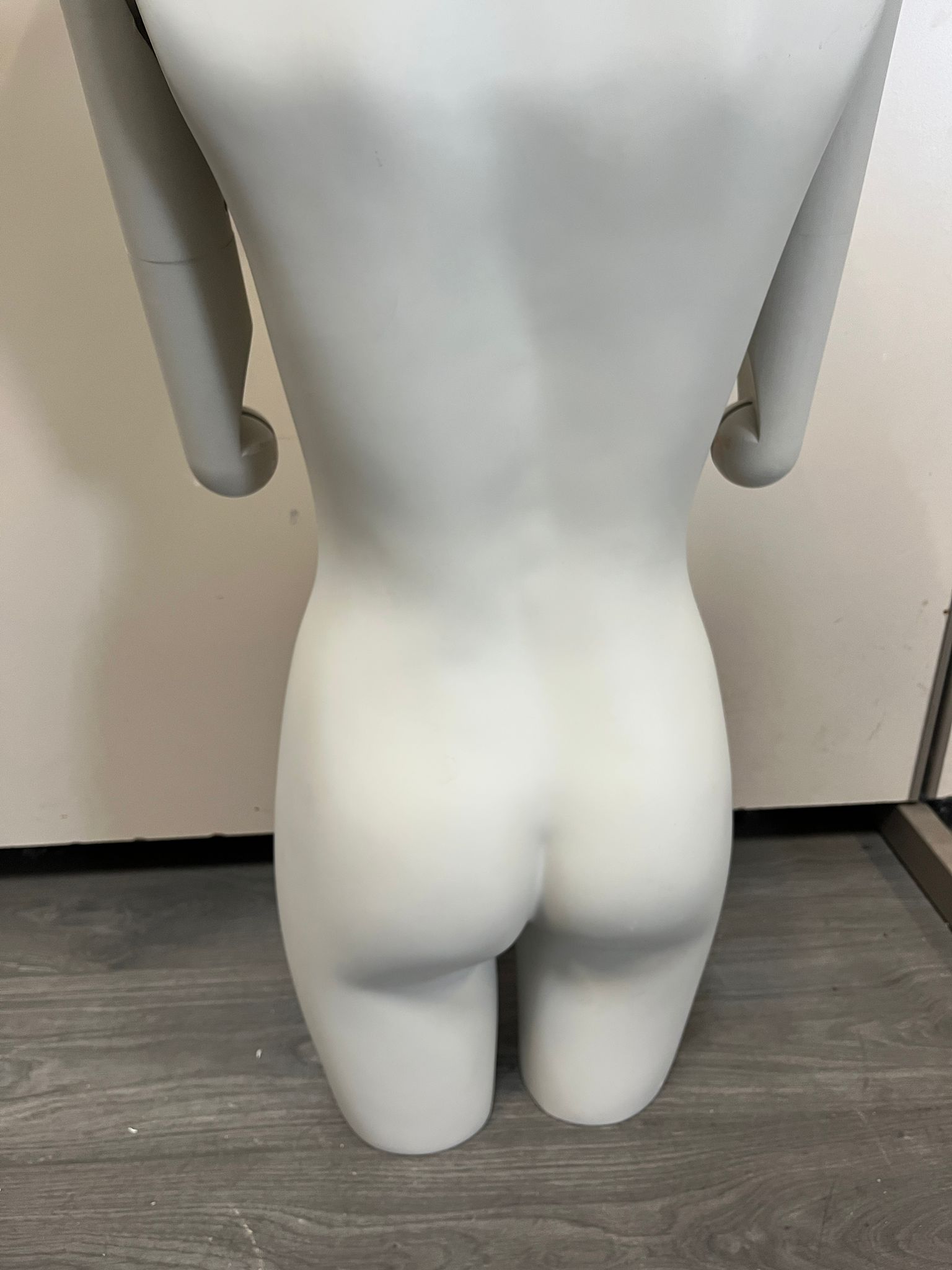 Mannequin demi-cuisse femme – Image 4