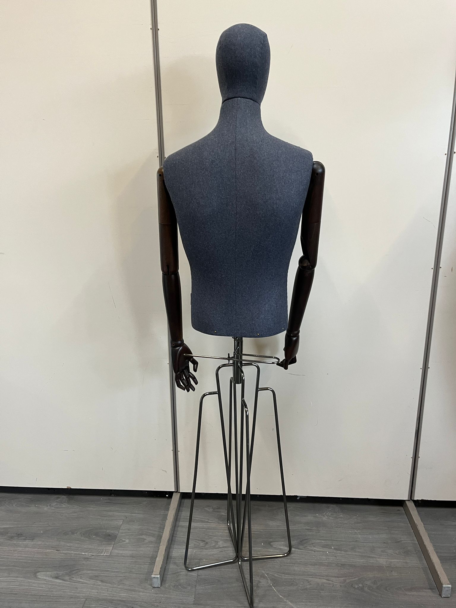 Mannequin buste sur pied Homme tissu – Image 5