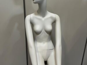 Mannequin complet semi assise Femme