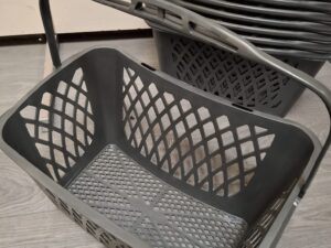 Panier libre-service 40 L en plastique renforcé gris foncé