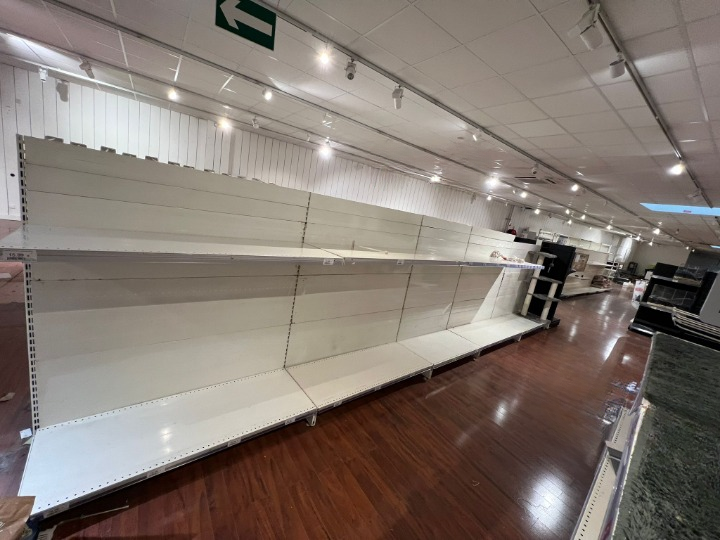 Lot de 5 gondoles centrales L 6,32 m