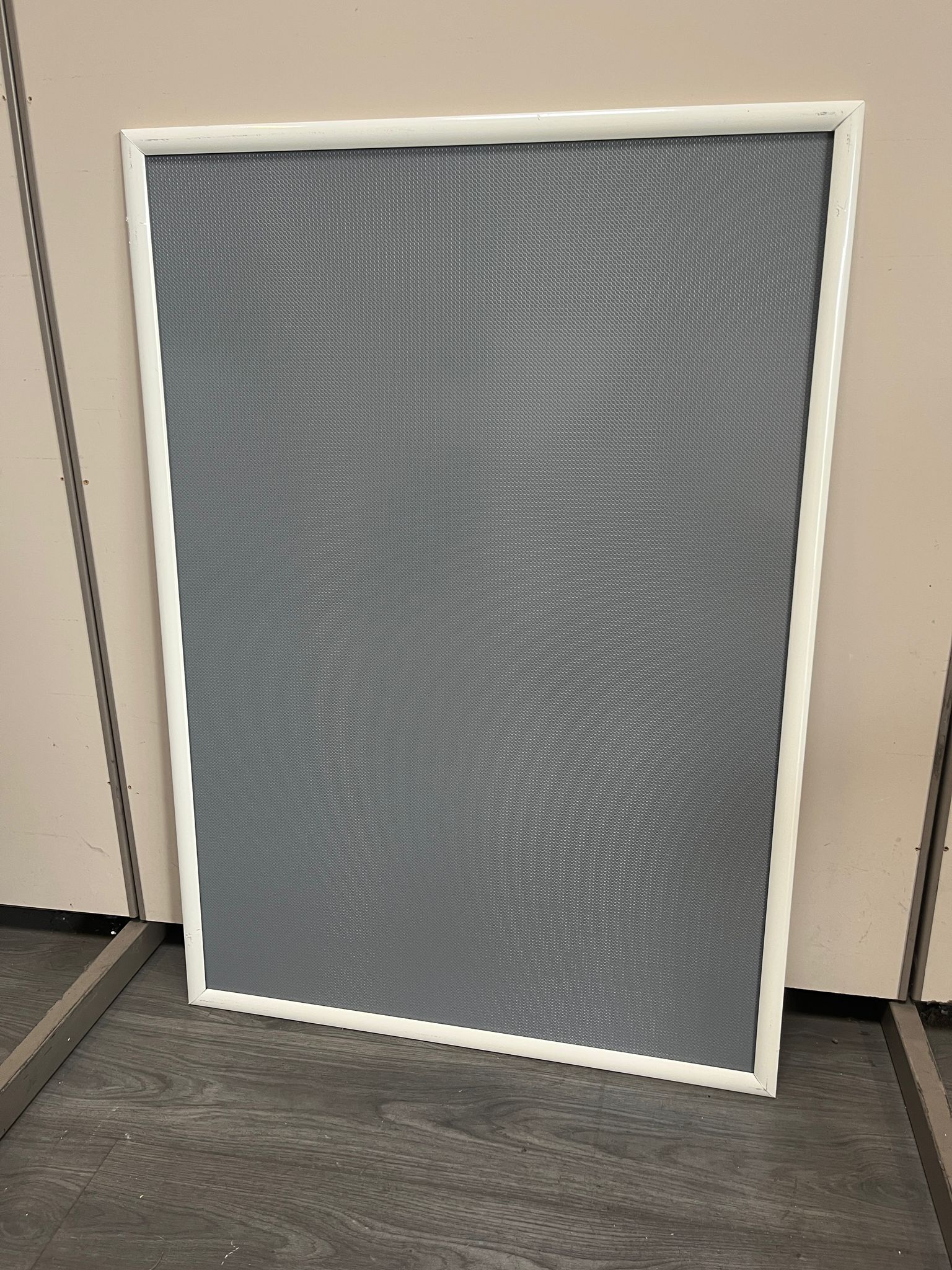 Tableau d'affichage 73 x 103 cm