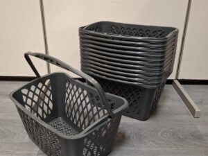 Panier libre-service 40 L en plastique renforcé gris foncé