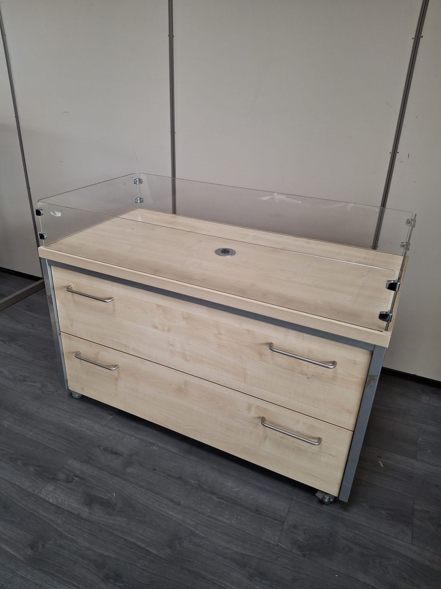 Bac soldeur avec tiroirs sur roulettes L 125 cm