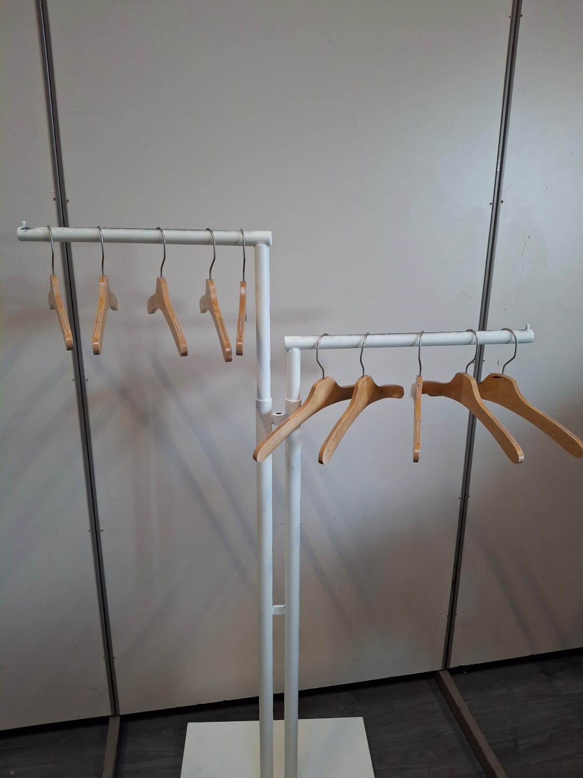 Portant à vêtements professionnel - Blanc - Hauteur réglable 50x60cm – Image 2