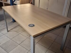 Bureau droit L 140 cm