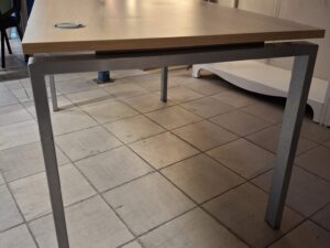Bureau droit L 140 cm